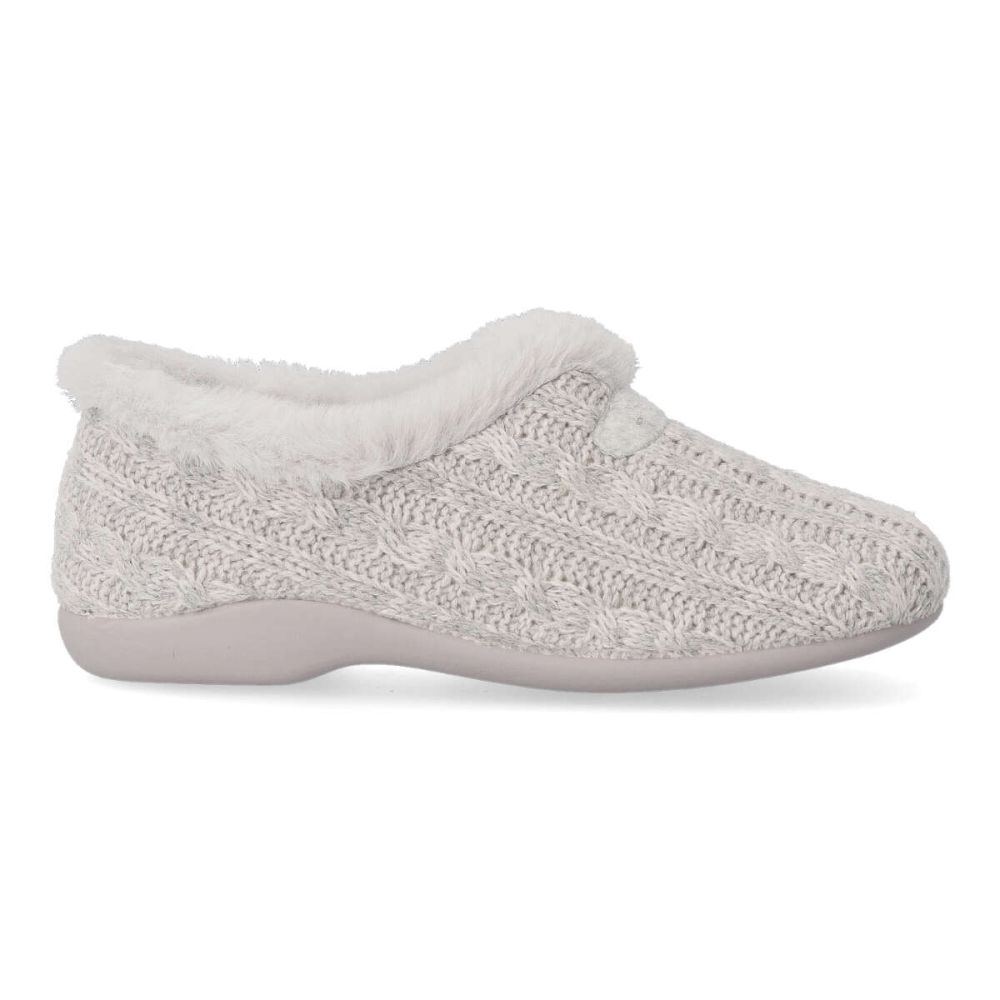 GARZON Zapatilla de casa cerrada confort