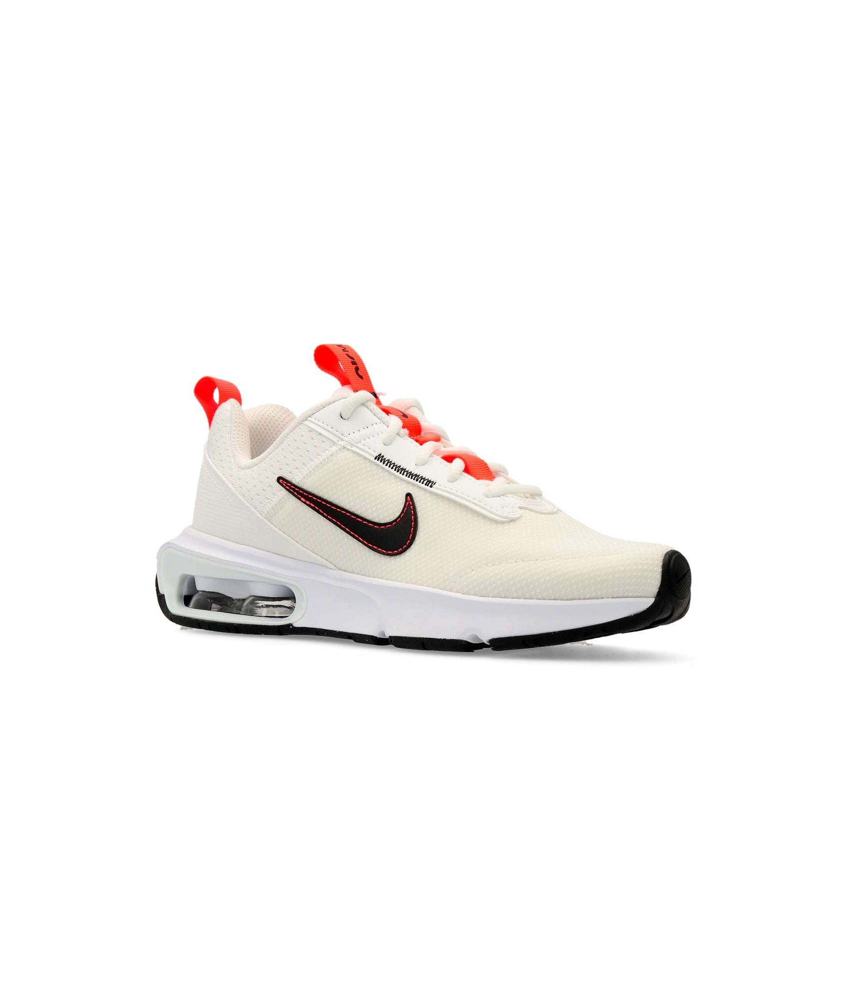 womens white nike air max motion 2