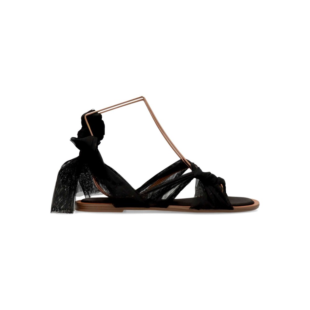 CORINA Sandalia plana negra tiras mujer