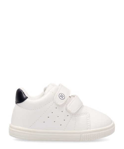 PEKES Deportiva casual respetuosa