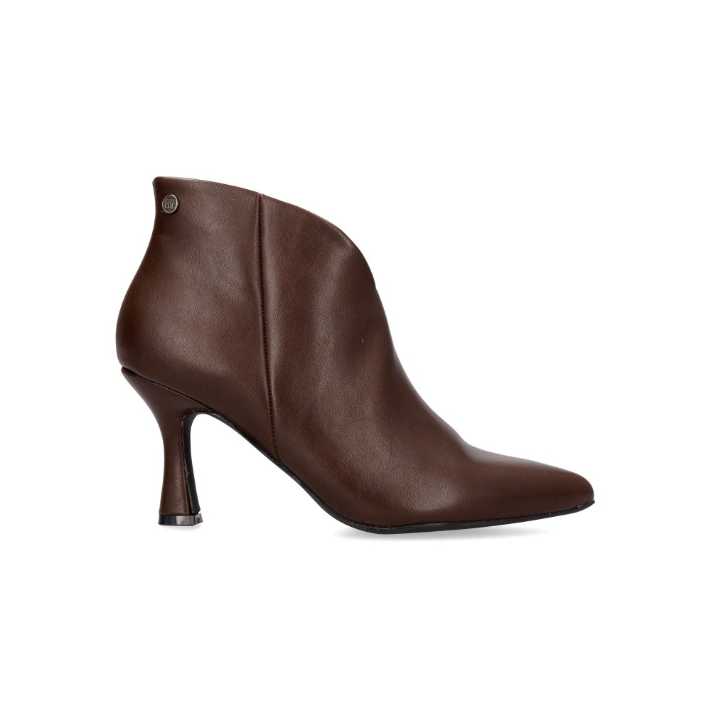 BUONAROTTI Botín bajo tacón y punta fina mujer