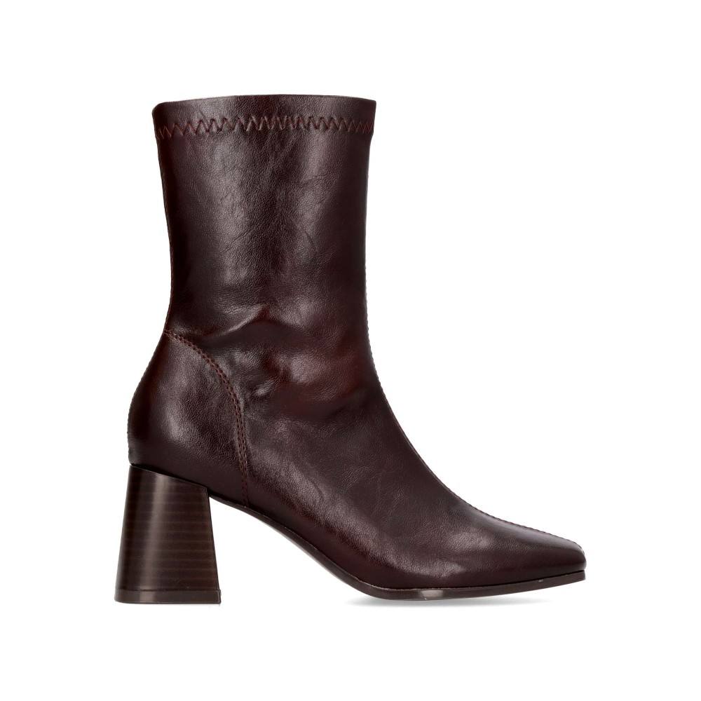 BUONAROTTI Botín napa elástica tacón ancho