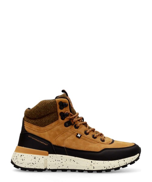 XTI Botín casual tipo montañero