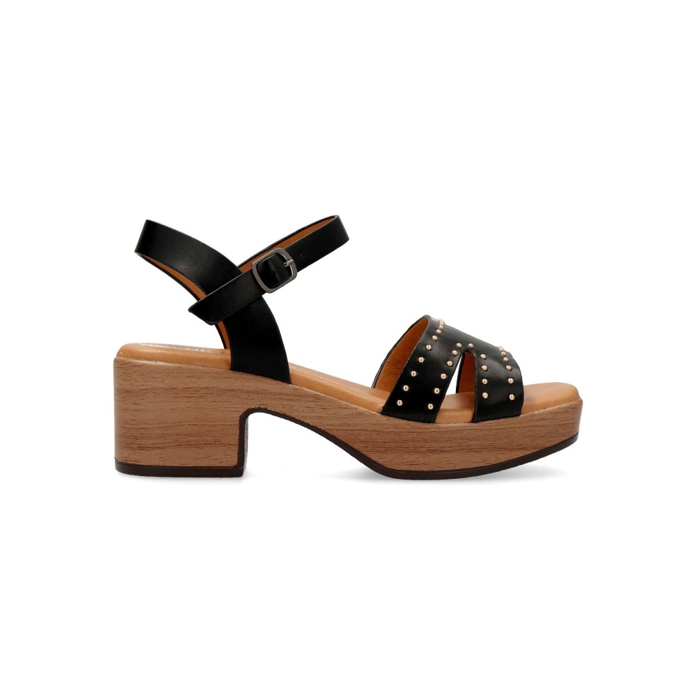 HISPAFLEX Sandalia de vestir tachas confort