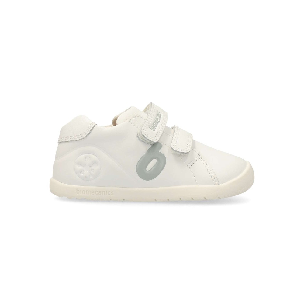 BIOMECANICS Zapatilla deportiva casual respetuosa