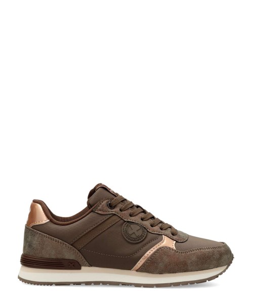 XTI Zapatilla deportiva casual brillo