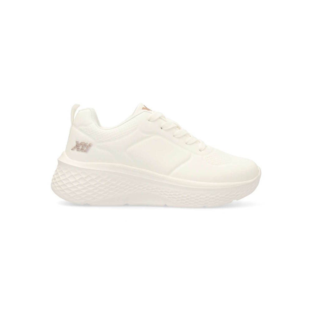 XTI Zapatilla deportiva casual doble suela