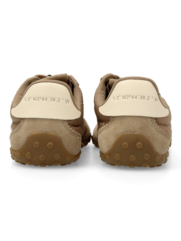 CORINA Zapatilla deportiva confort vintage